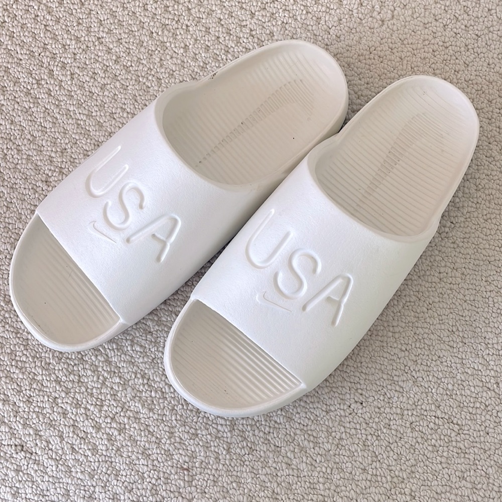 Nike USA Slides, Men’s size 11
